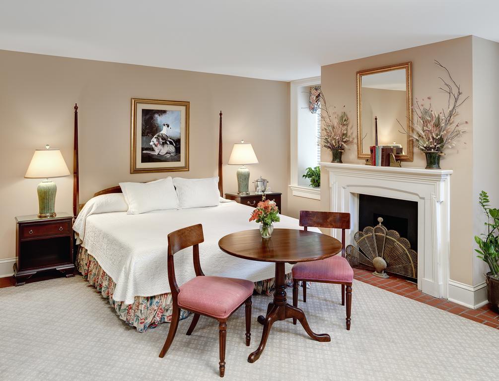 Standard King Room