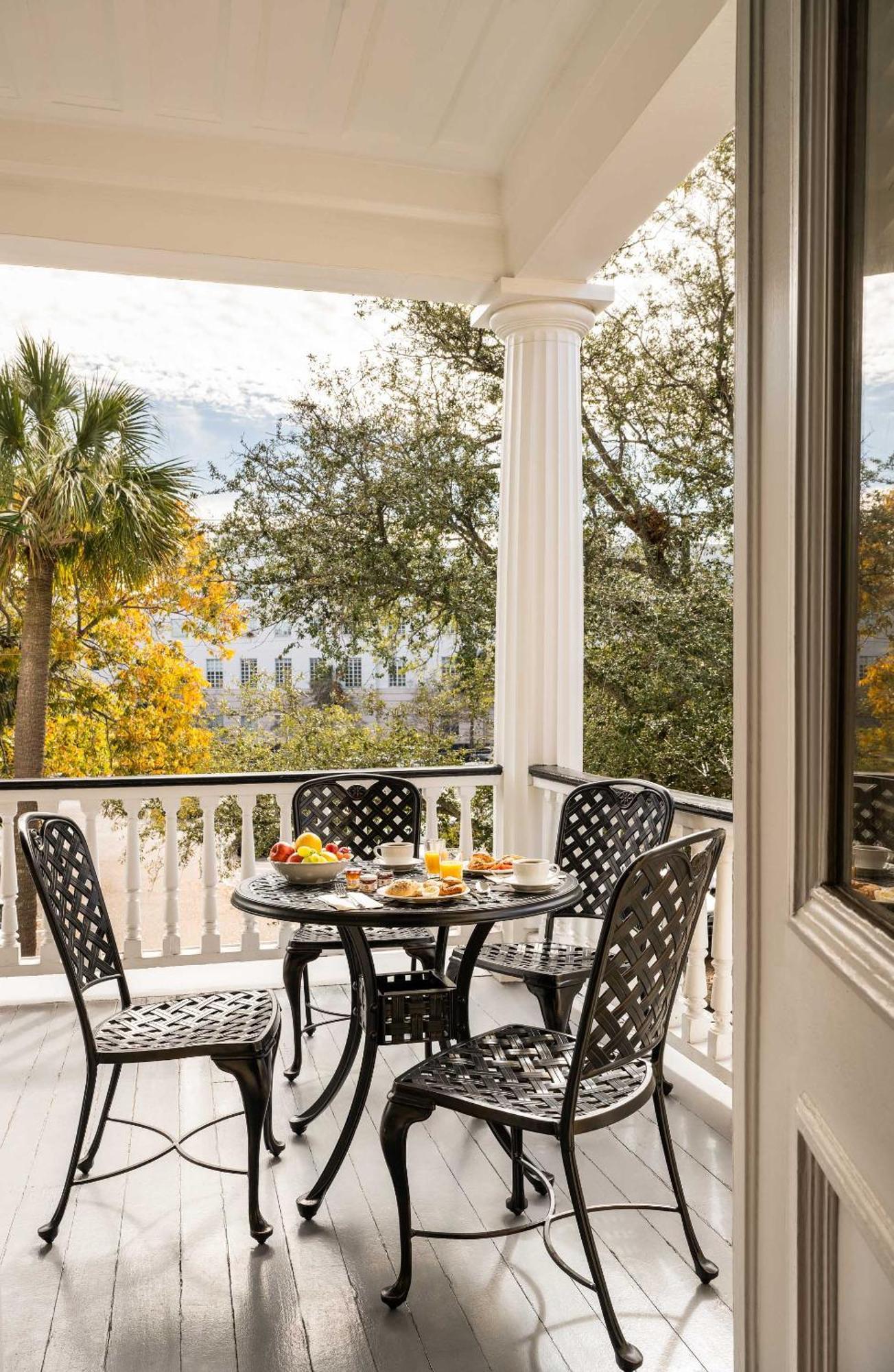 Jasmine House Parlour Suite