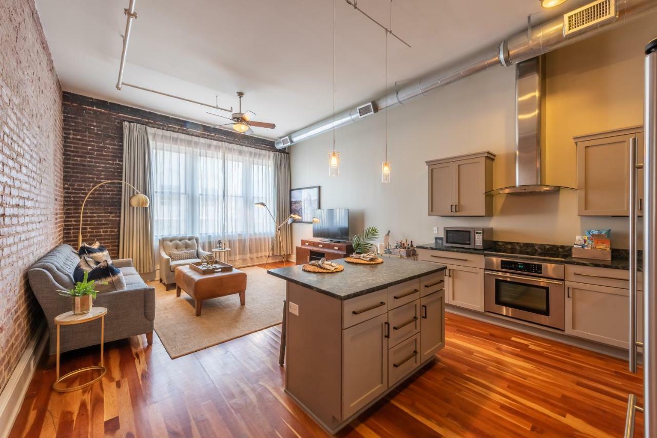 Luxury One-Bedroom Suite