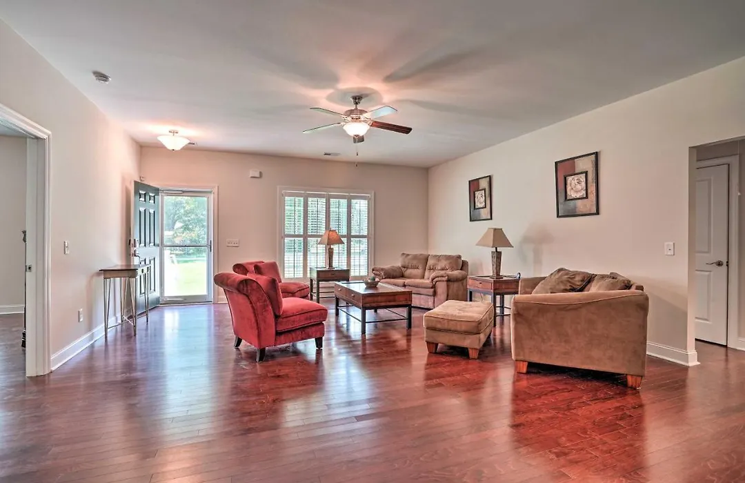 Charming Mount Pleasant Home 7 Miles To Beach!-1