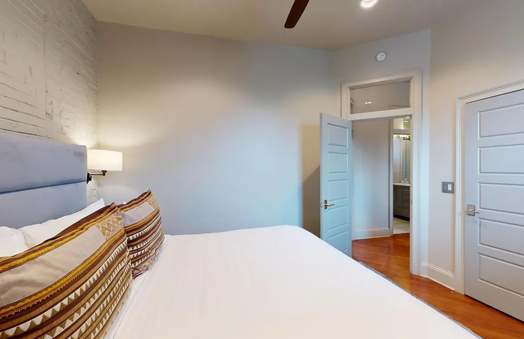 563 King Apartments-1
