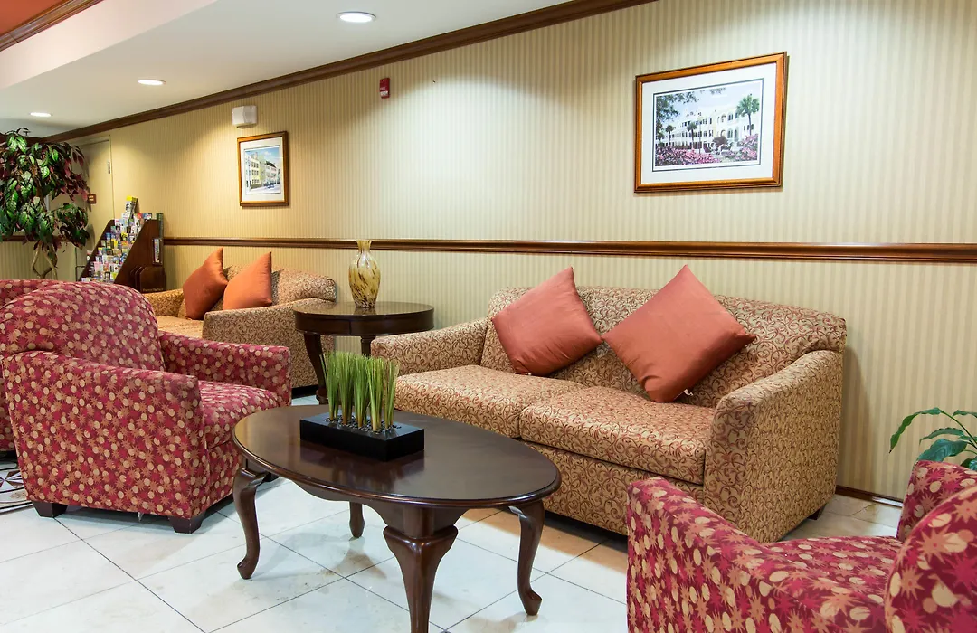 Comfort Inn & Suites Charleston Airport Convention Center-1