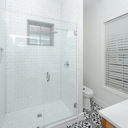 Guesthouse Charleston West 242 B-2