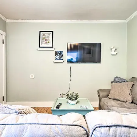 Cozy North Charleston Getaway With Fire Pit!-2