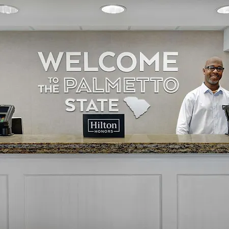 Hampton Inn Patriots Point-3