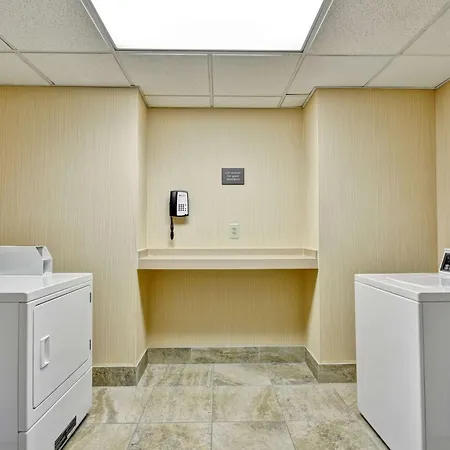 Hampton Inn & Suites Charleston/Mt. Pleasant-Isle Of Palms-3