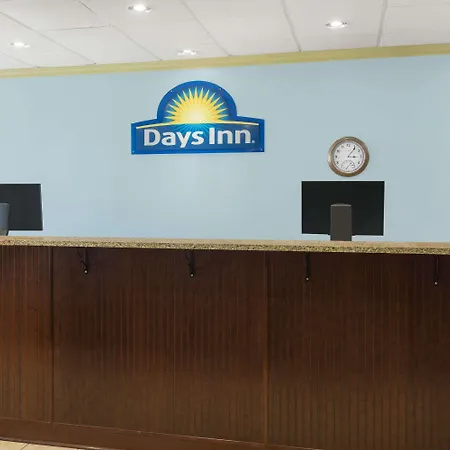 Days Inn By Wyndham Mt Pleasant-Charleston-Patriots Point-3