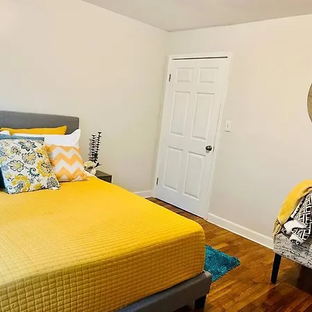 Newly Renovated Historic Home Near Park Circle-3