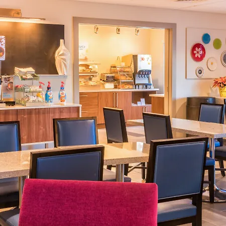 Holiday Inn Express Charleston Us Highway 17 & I-526 By Ihg-3