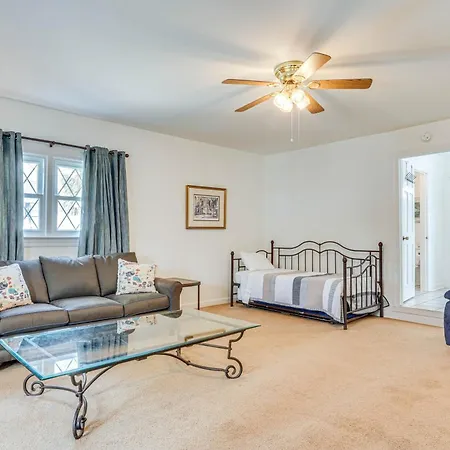 Charleston Vacation Rental About 7 Mi To Folly Beach!-3