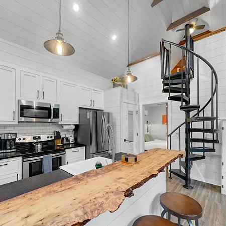 Cozy Island Cottage-2