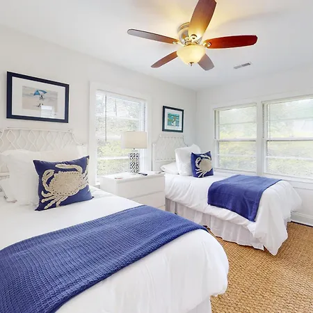 1023 Riverview Drive-3
