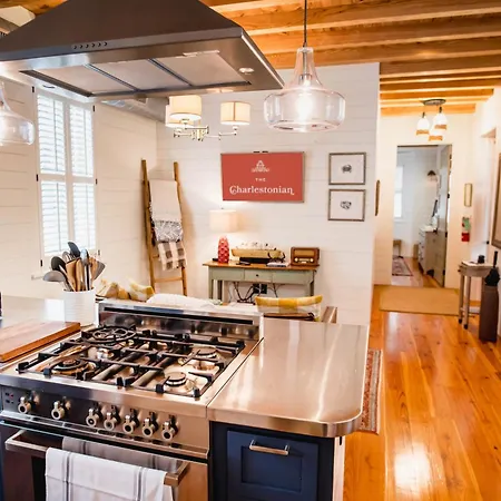 The Charlestonian-2